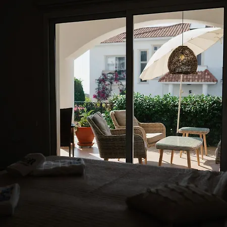 Sunny And Family Friendly Apartment At The Pool