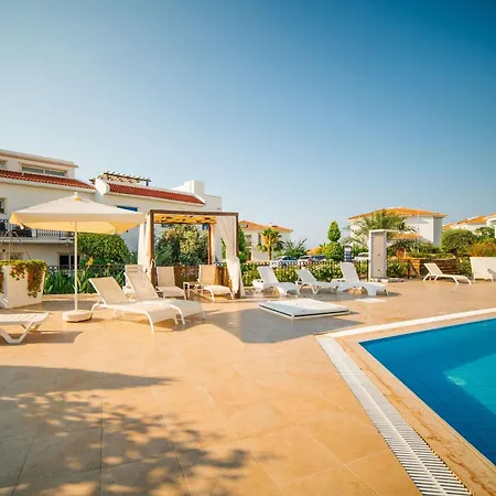 Διαμέρισμα Sunny And Family Friendly Apartment At The Pool Agios Georgios (Girne)